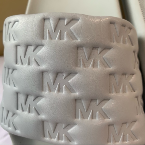 Michael Kors sandals new - Picture 5 of 5